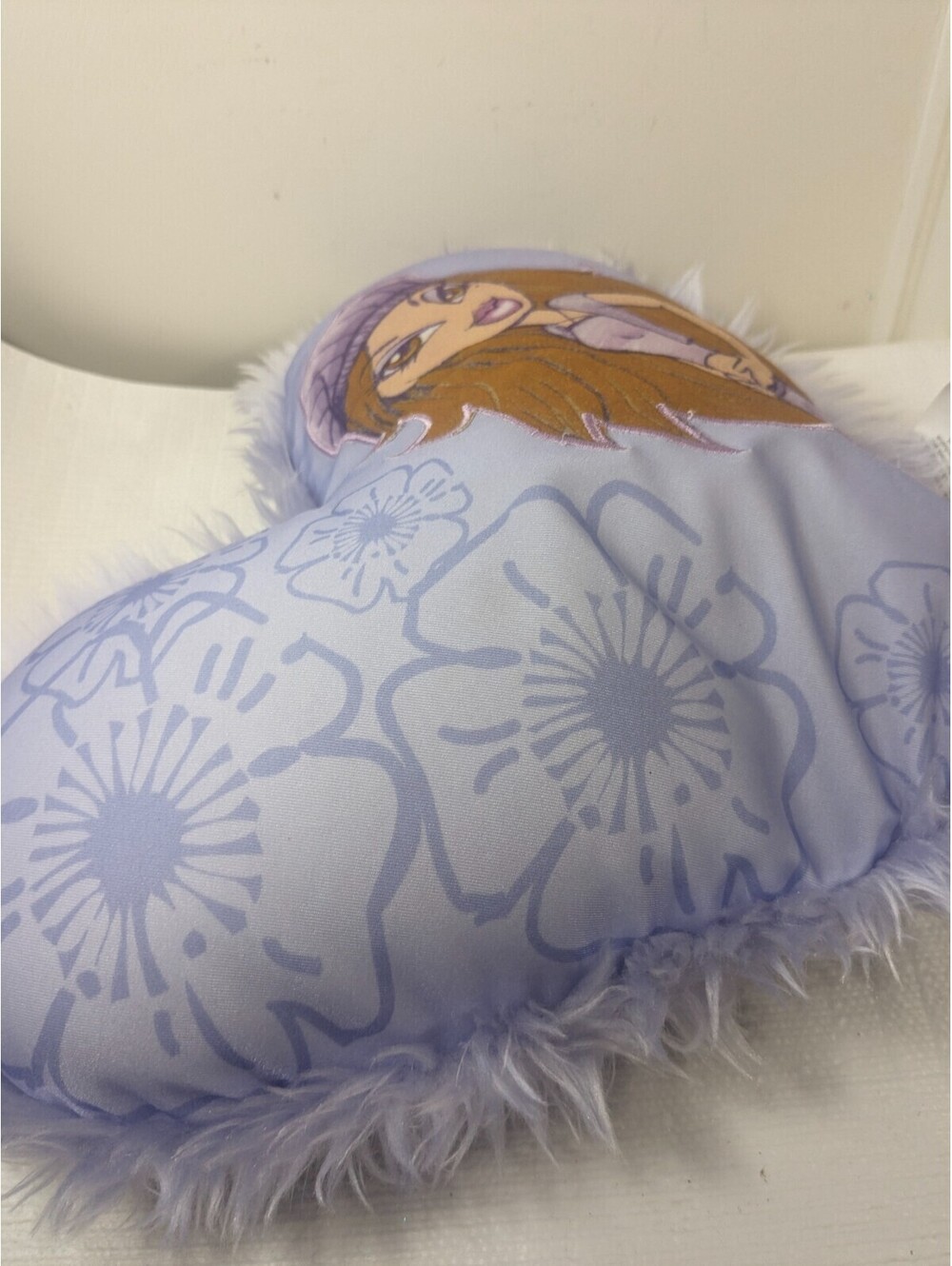 Vintage Bratz dolls MGA home decor pillow room purple heart shaped brats floral - Picture 8 of 8